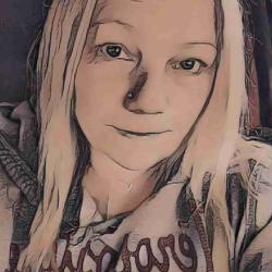 Roxy77 profile picture